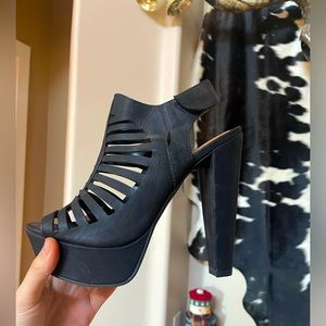 Sexy high heel! Size 9-91/2